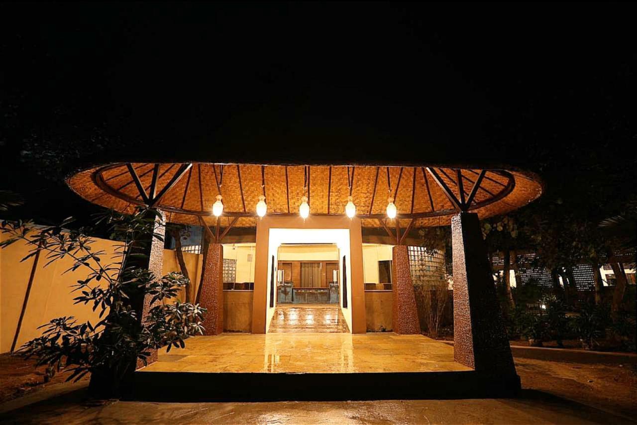 فندق Sterling Padam Pench Khawāsa المظهر الخارجي الصورة