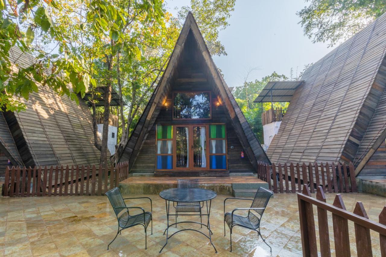 فندق Sterling Padam Pench Khawāsa المظهر الخارجي الصورة